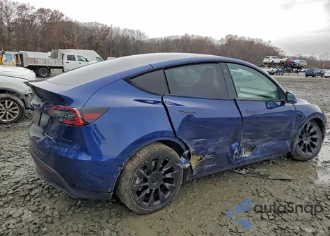 2023 Tesla Model Y z USA, uszkodzony, nr VIN 7SAYGAEE2PF638337